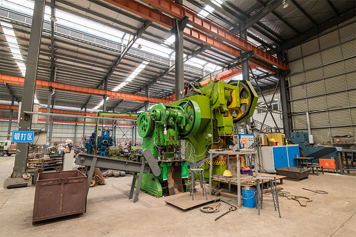 江阴网架配件-锥头加工车间